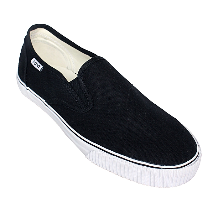 where can i buy takkies