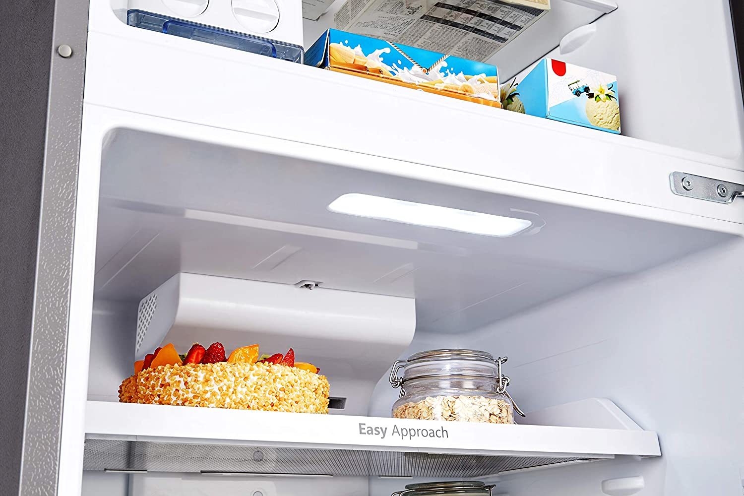 Hisense 392 liters refrigerator