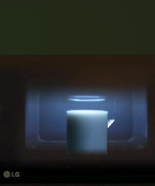 It shows  LG Neochef™ that inner led lamp on.