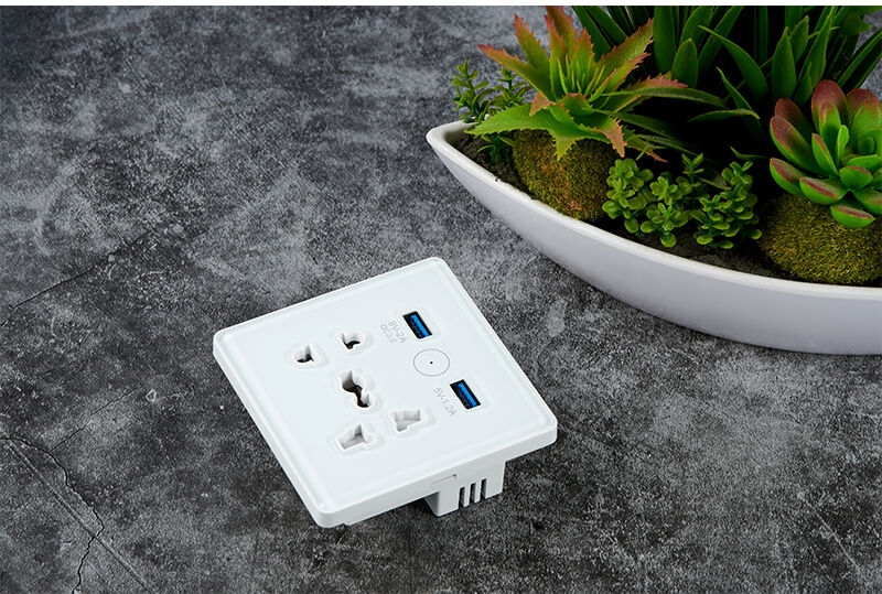 Tuya WiFi Smart Socket Switch Universal Plug for EU UK Quick Charge 3.0 B Port 16A Wall Socket 2 Compatible Alexa Google Home