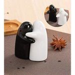product_image_name-Generic-Charming Hugging Salt and Pepper Shaker Set with Wooden Base-1