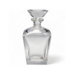 Elegant Glass Decanter with Geometric Stopper