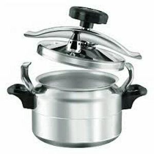 HTH 11L  Pressure Cooker - Silver.