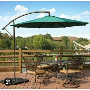 Out Door cantilever patio umbrella. 