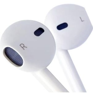 Wired Earphones – Lightning Connector, Clear Sound – White