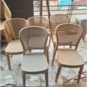 6-PiecesOF  High-Quality Rigid Plastic Chairs – Strong, Durable & Stylish Ideal For Restaurants, Bars, Home Use Both Indoor And Out door 