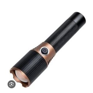 Tactical flashlight
