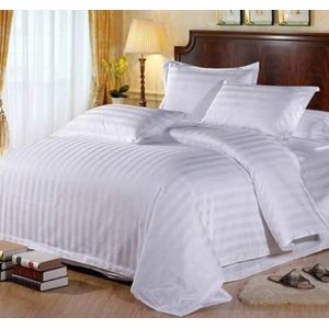 Egyptian Cotton  4pc duvet set (1 duvet and one bedsheet and 2 pillow cases)