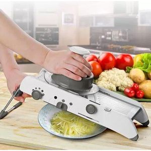 Multifunctional mandolins slicer