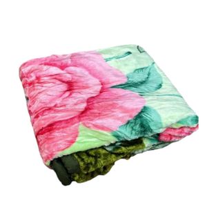 Other Blanket 4×6 ~ green/red
