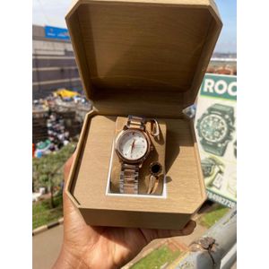 Classic Ladies Watch with a Bracelet- Silver/ Rosegold