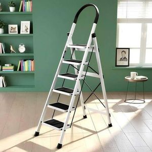 Portable foldable 6 step ladder 