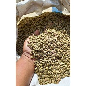 1KG Premium Dry Arabica Coffee Beans – Rich, Aromatic & Ready for Grinding