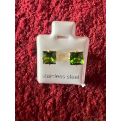 product_image_name-Generic-XL Green Square studs-1