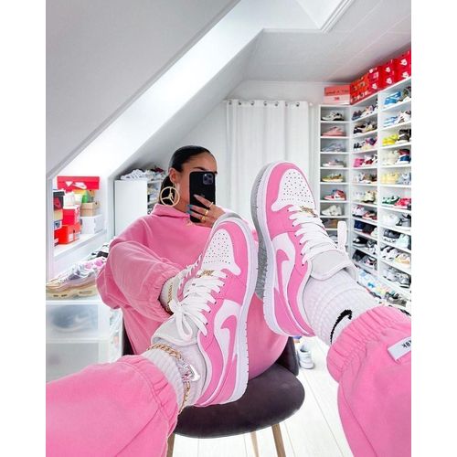 product_image_name-Fashion-Stylish Pink & White Low-Top Sneakers-2