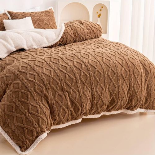 product_image_name-Generic-Luxurious And Quality 4-Piece Duvet With 1 Bedsheet, 1 Duvet And 2 Pillowcases-1