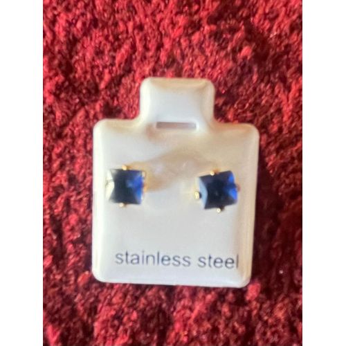 product_image_name-Generic-Blue Large Square Earpins-1