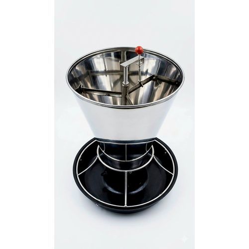 product_image_name-Royal-Piglet Feeder-1