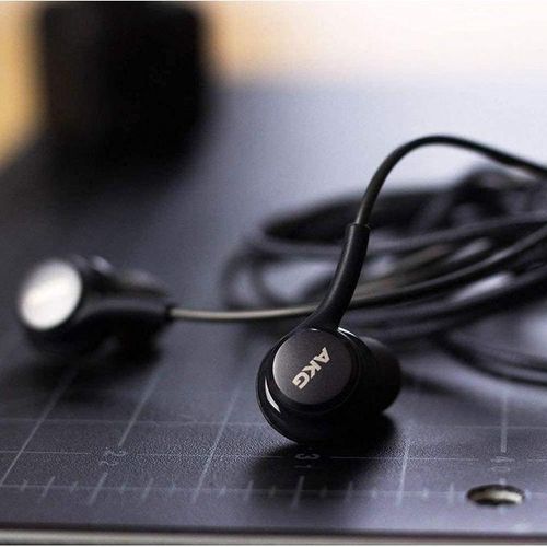 product_image_name-Samsung-Galaxy /S9/S10-+ Hybrid Canal-Type Earphones with Mic, AKG Audio for Superior Sound Quality, and Tangle-Free Fabric Cable for Hassle-Free Listening-7